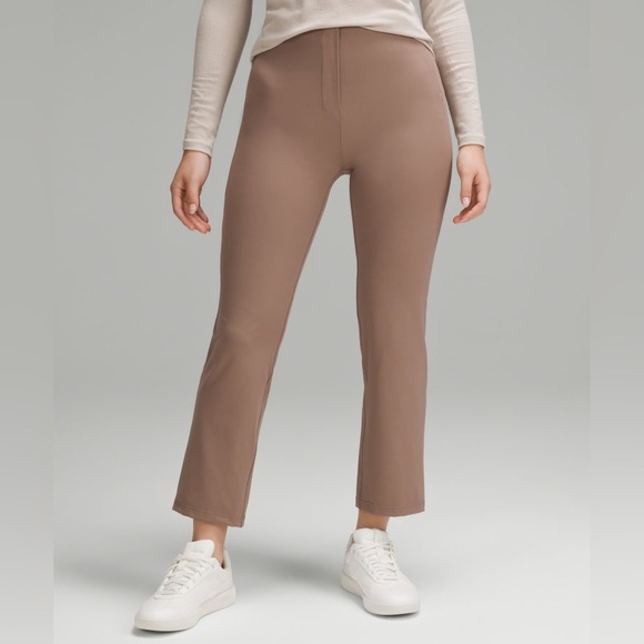 lululemon athletica Pants - NEW Lululemon Women Smooth Fit Pull-On High-Rise Cropped Pant Brown